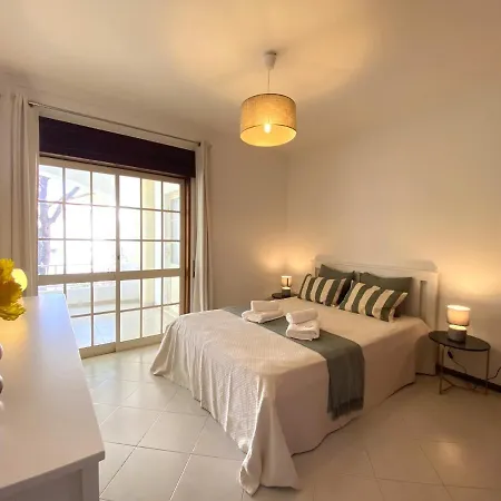 Garden View 2 With Pool By Homing Apartamento