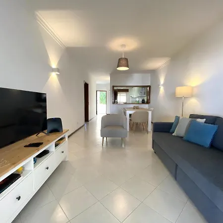 Garden View 2 With Pool By Homing Apartamento