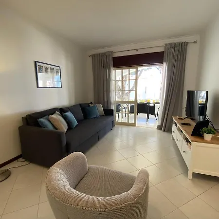 Garden View 2 With Pool By Homing Apartamento *